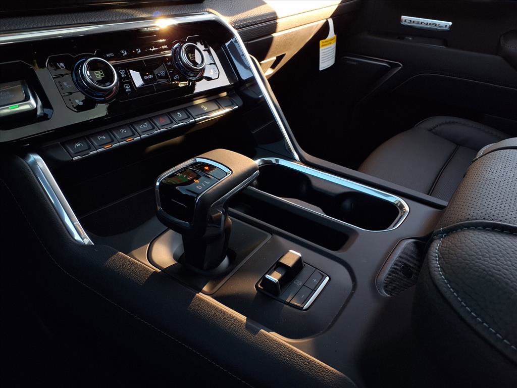 New 2026 GMC Sierra 1500 Denali w/ Denali Reserve Package image 19