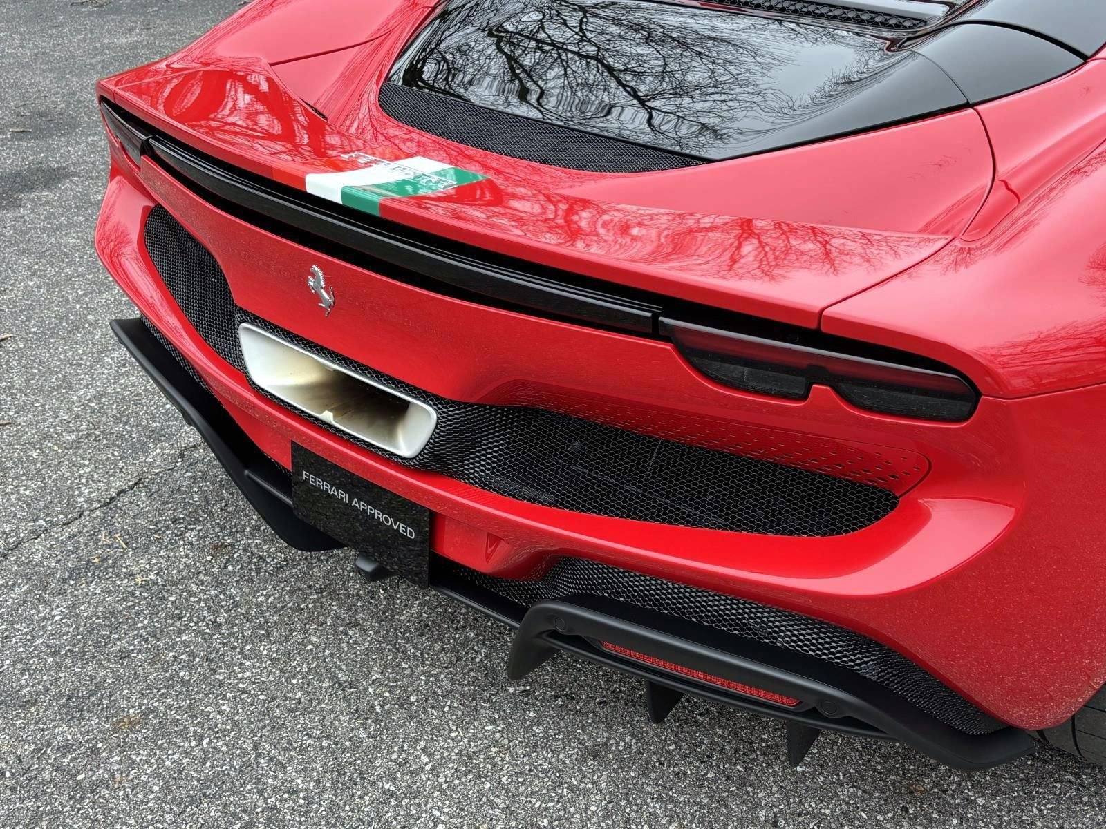 Used 2025 Ferrari 296 GTS RWD image 17