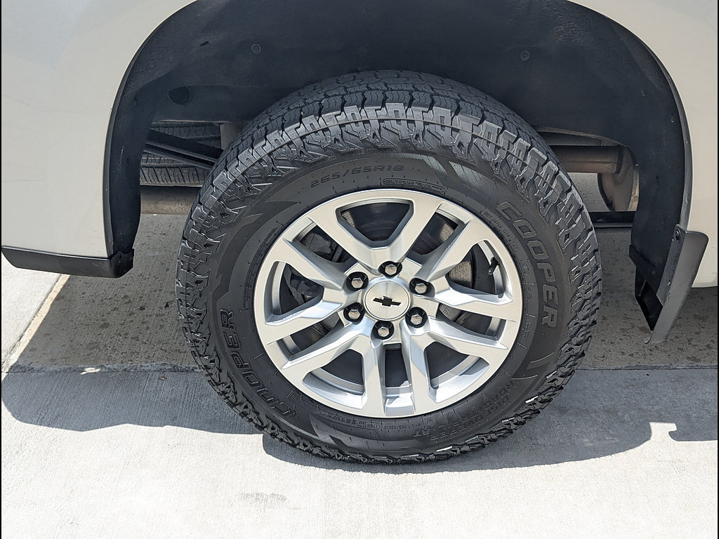 Used 2020 Chevrolet Silverado 1500 RST AWD/4WD image 17