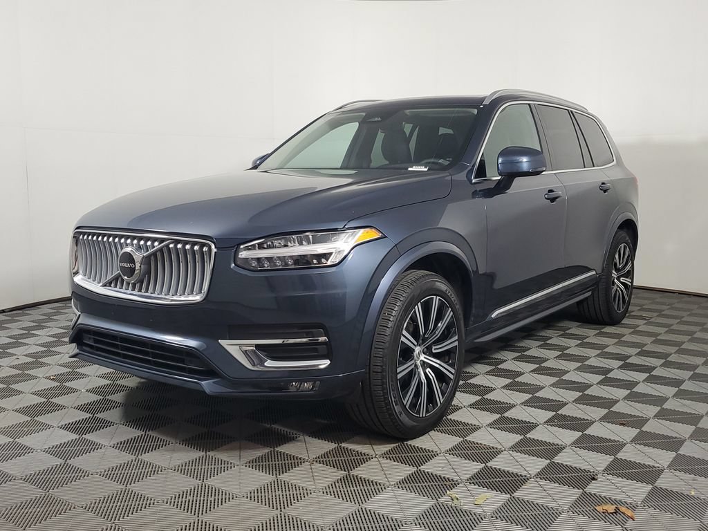 Used 2025 Volvo XC90 B5 Core AWD/4WD image 4