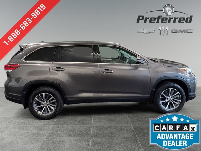 Used 2019 Toyota Highlander XLE AWD/4WD image 9