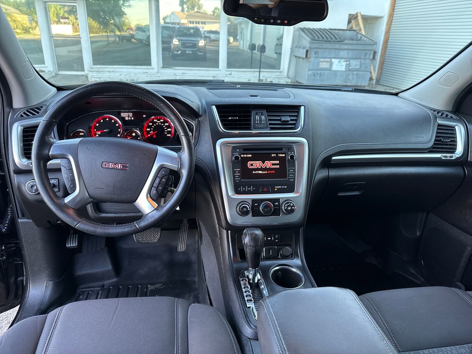 Used 2015 GMC Acadia SLE image 12