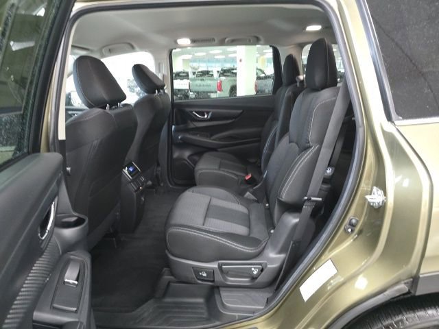 Used 2025 Subaru Ascent Premium AWD/4WD image 11