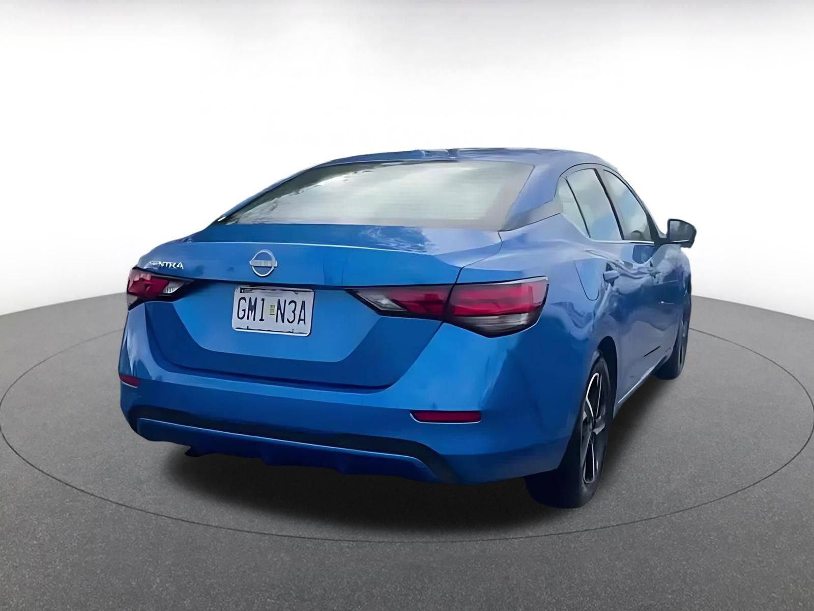 Used 2025 Nissan Sentra SV FWD image 15