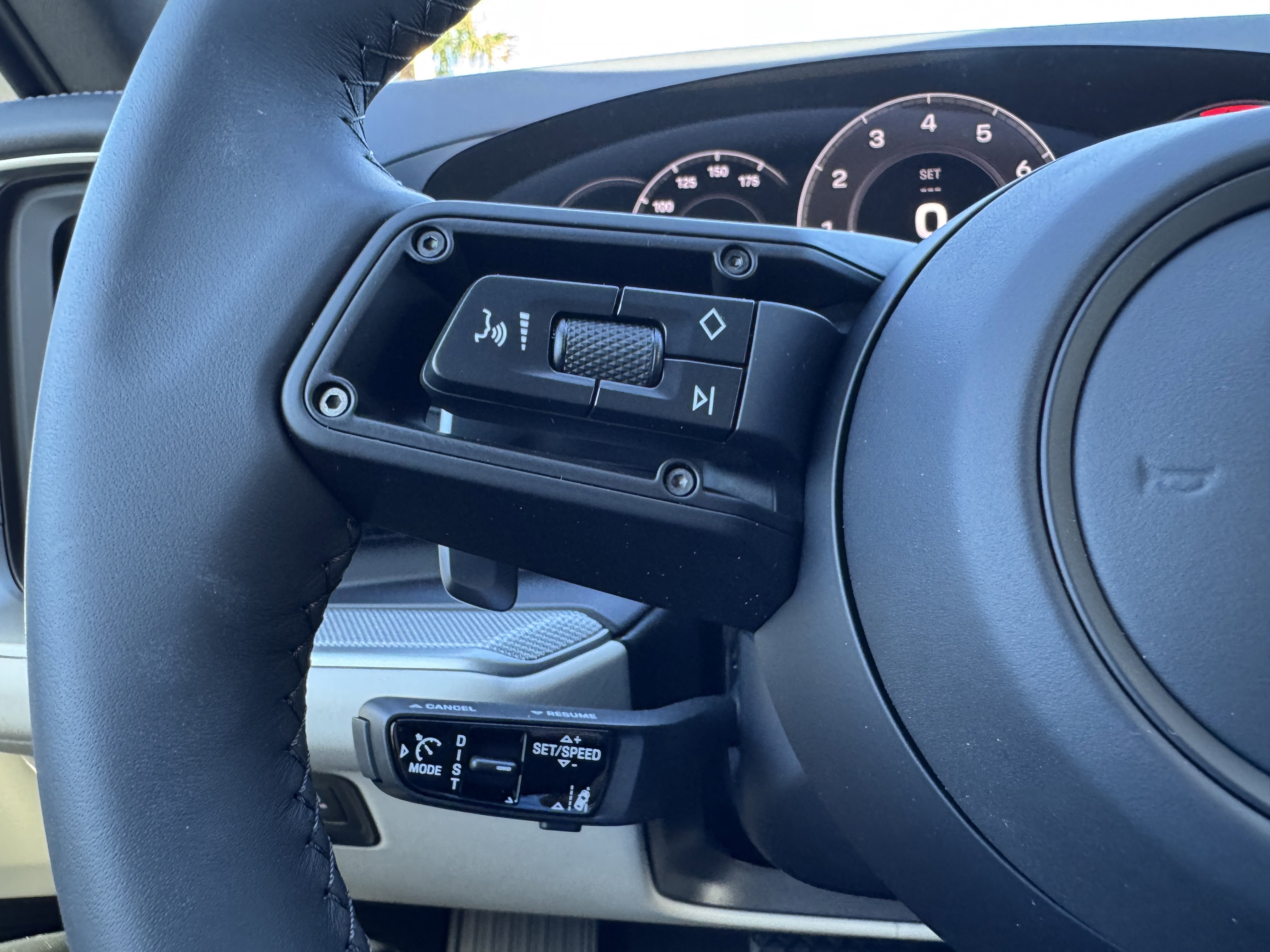 New 2026 Porsche Cayenne Coupe image 33