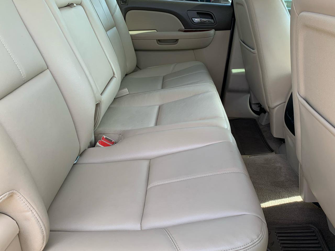 Used 2013 Chevrolet Silverado 3500 LTZ RWD image 17