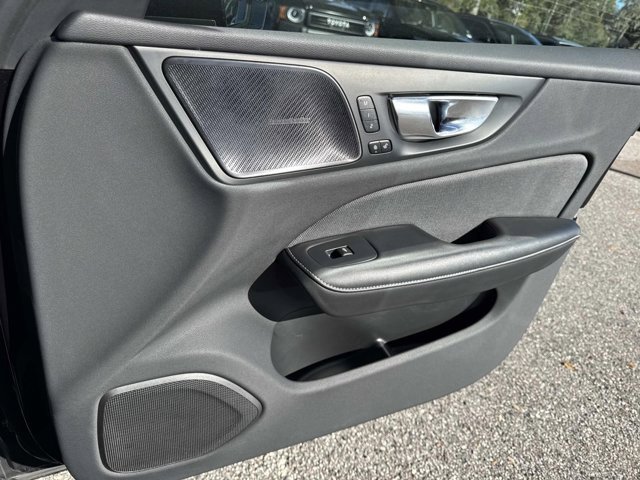 Used 2024 Volvo S60 B5 Plus image 15