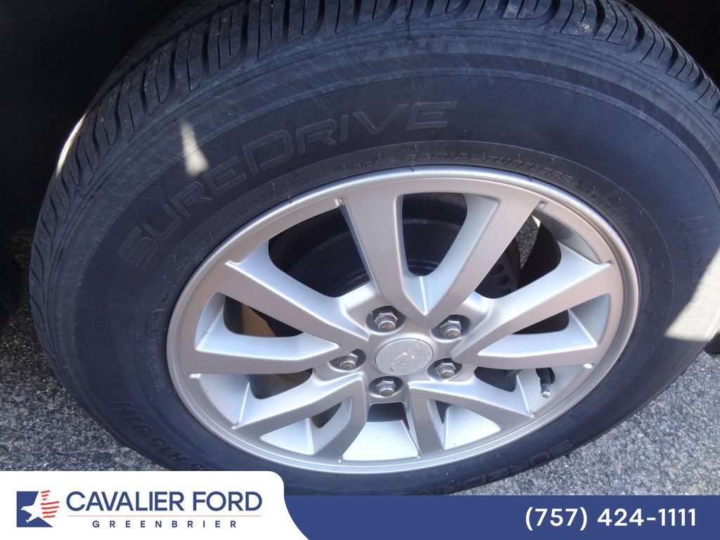 Used 2018 Chevrolet Sonic LT w/ Convenience Package FWD image 12