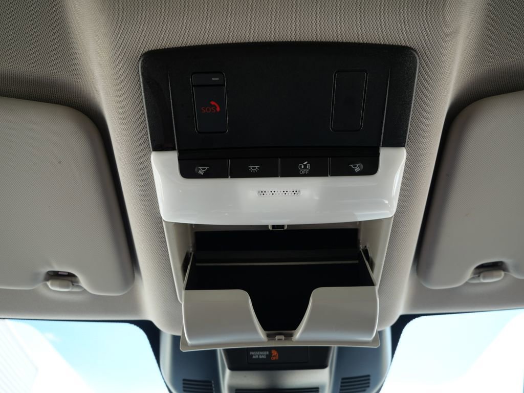Used 2024 Nissan Rogue SV AWD/4WD image 35