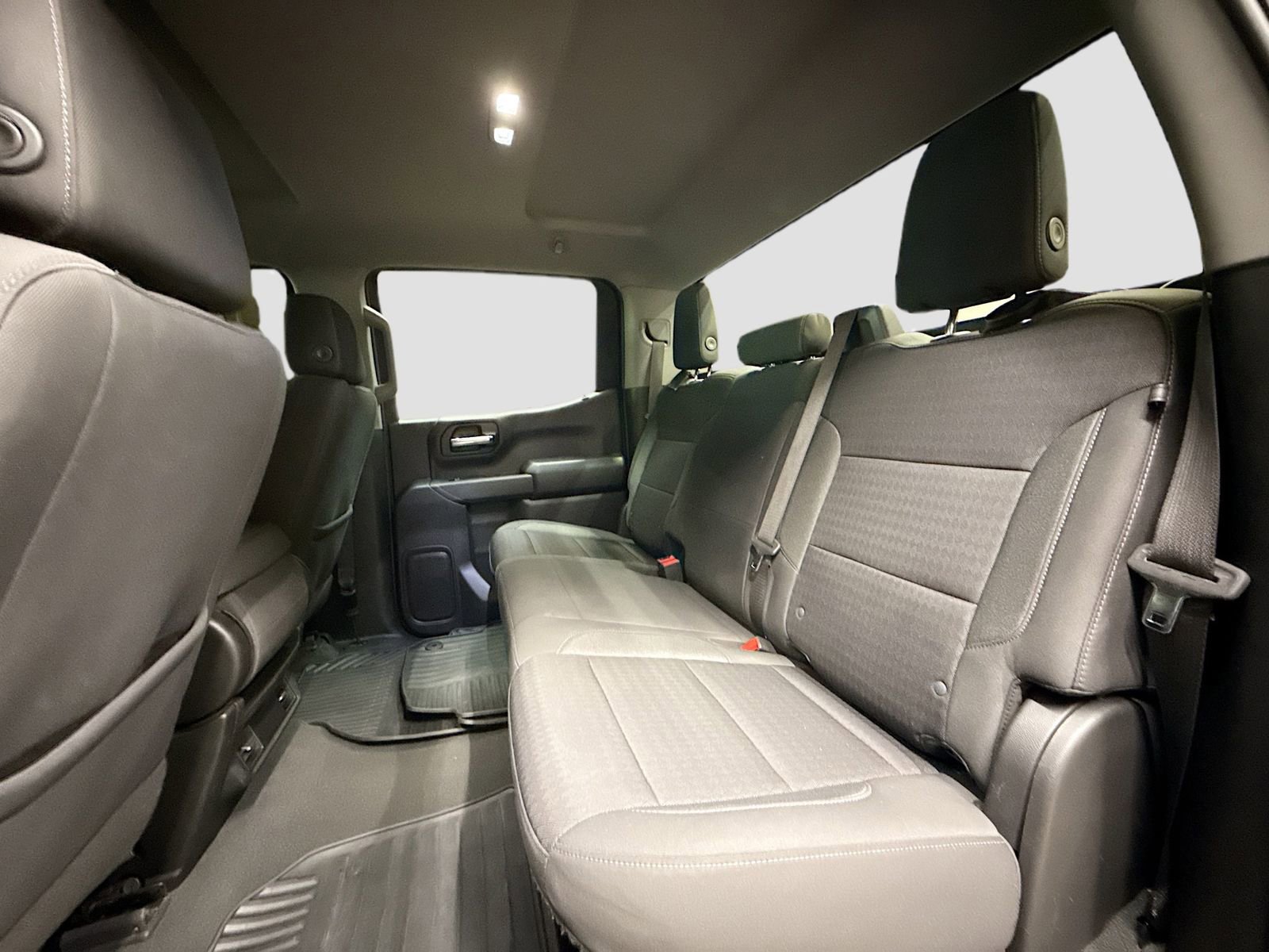 Used 2023 Chevrolet Silverado 1500 Custom AWD/4WD image 25