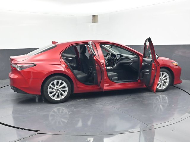 Used 2023 Toyota Camry LE FWD image 46