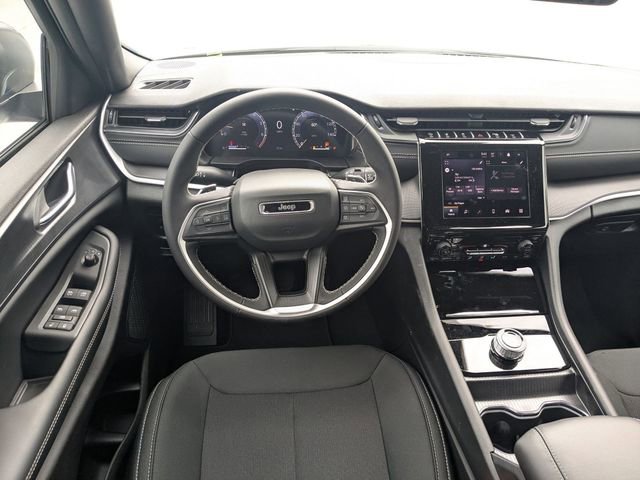 New 2026 Jeep Grand Cherokee L Laredo w/ Trailer Tow Package image 29