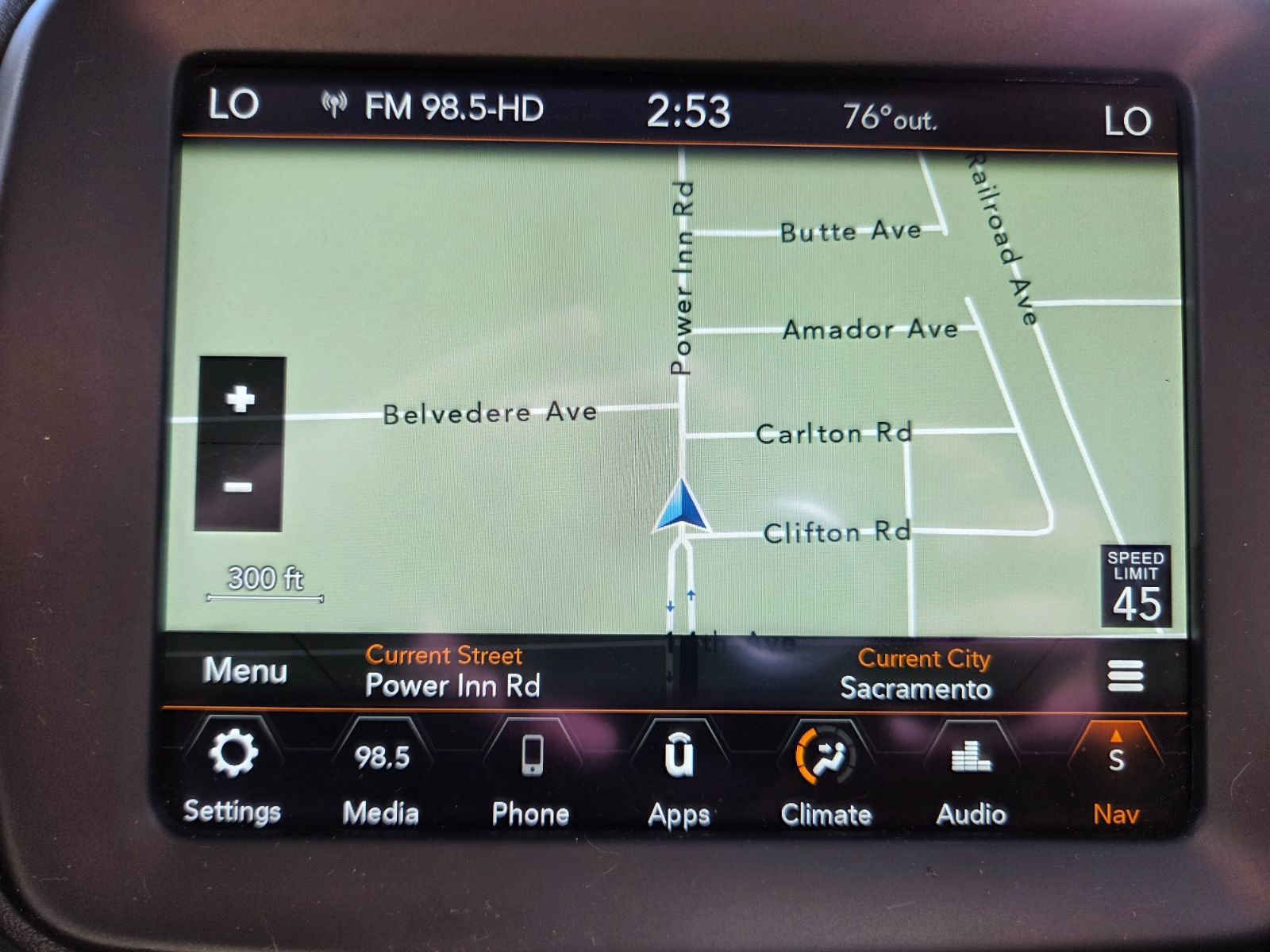 Used 2018 Jeep Renegade Altitude w/ UConnect 8.4 Nav Group image 19