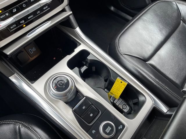 Used 2023 Ford Explorer XLT w/ Equipment Group 202A image 24