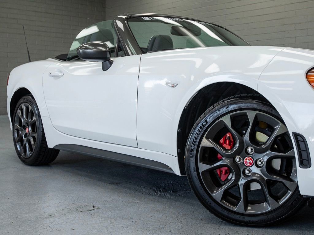 Used 2020 FIAT 124 Spider Abarth w/ Convenience Group image 8