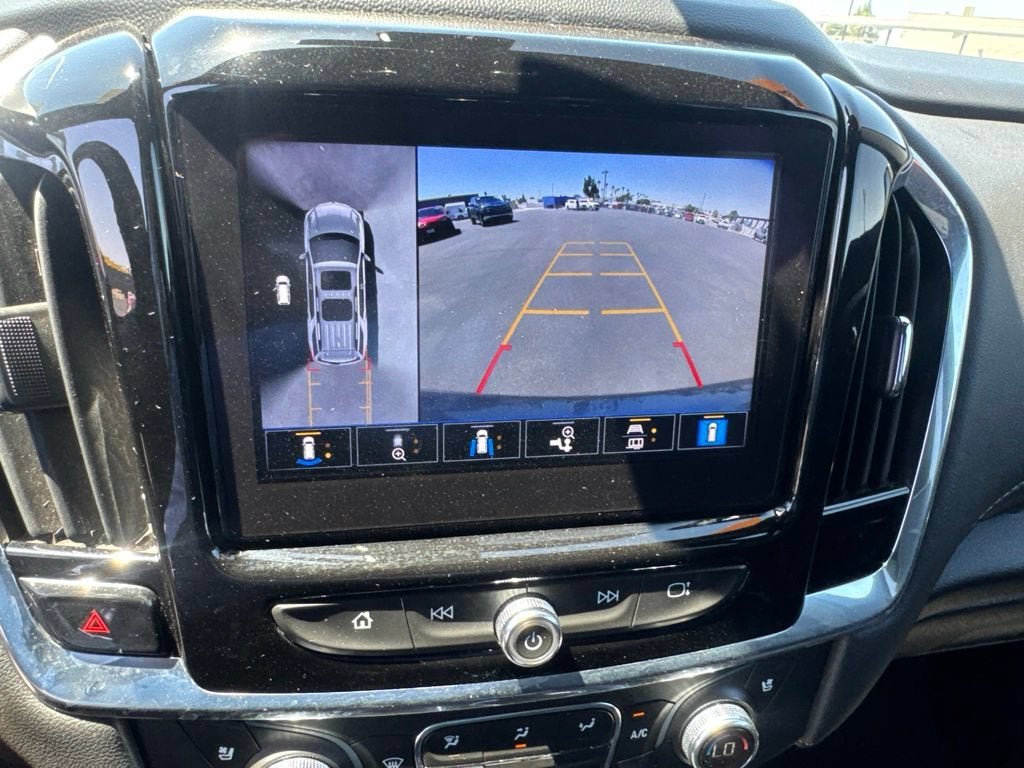 Used 2023 Chevrolet Traverse Premier AWD/4WD image 27