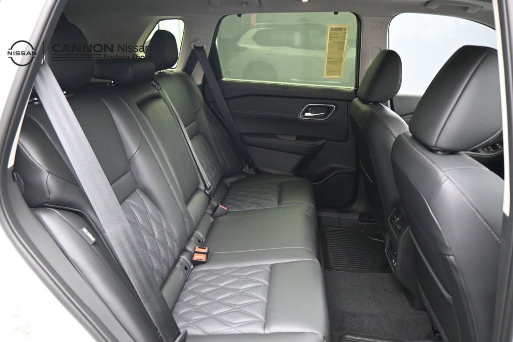 New 2026 Nissan Rogue Platinum w/ Platinum Premium Package AWD/4WD image 16