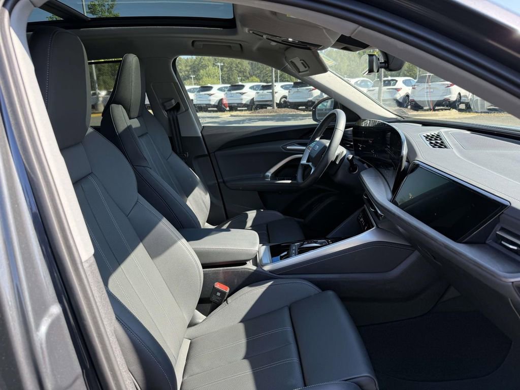 Used 2025 Audi Q5 Prestige AWD/4WD image 14