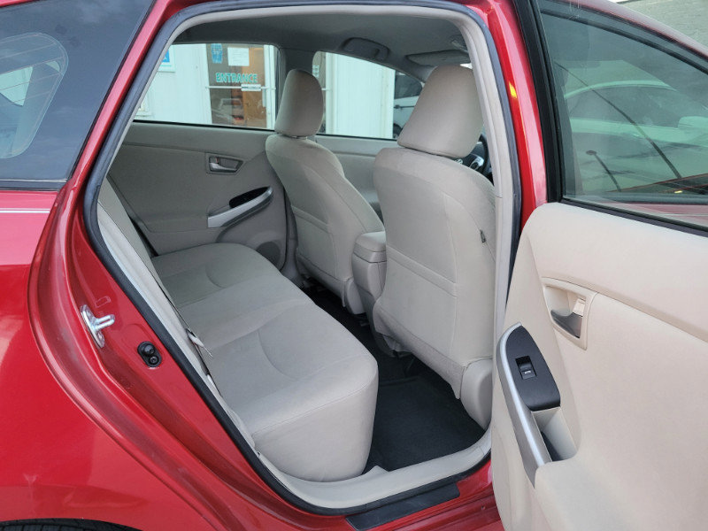 Used 2014 Toyota Prius Two FWD image 15