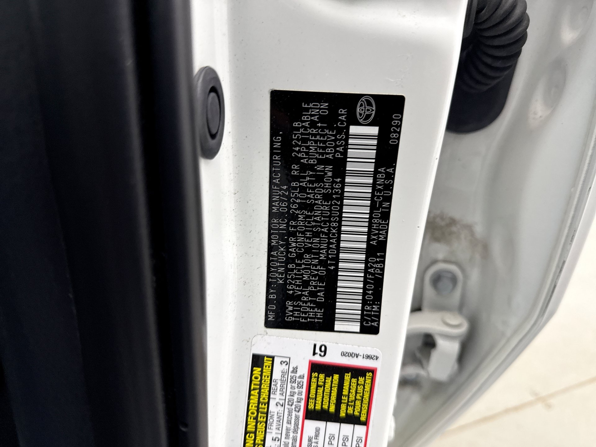 Used 2025 Toyota Camry LE FWD image 19