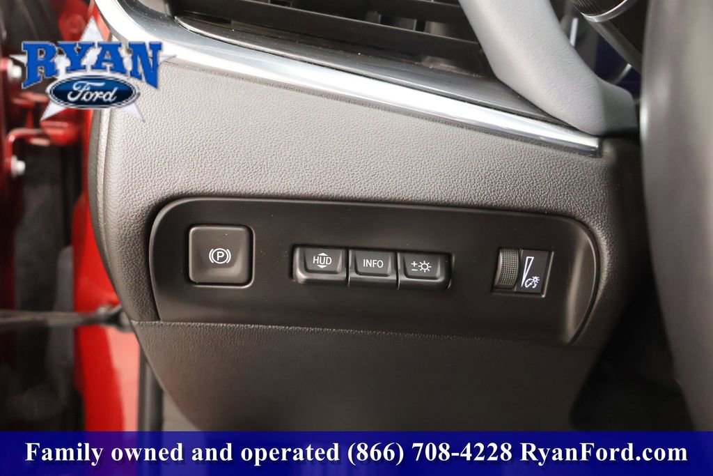 Used 2024 Buick Enclave Premium image 29