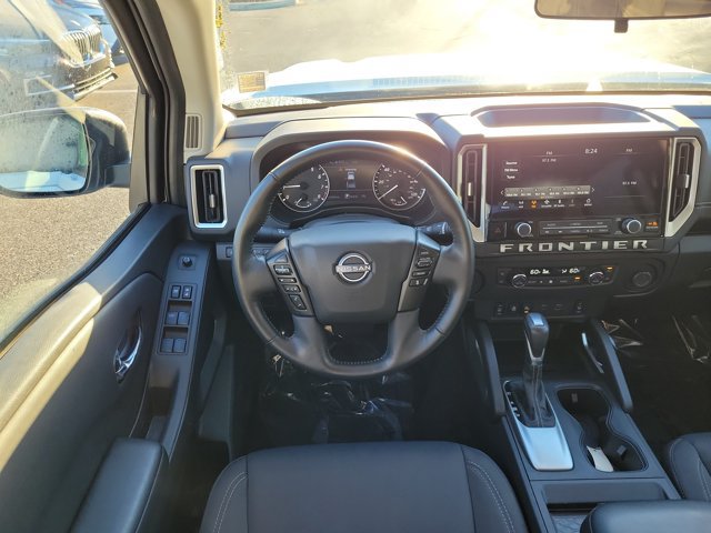 Used 2025 Nissan Frontier SV w/ SV Convenience Package RWD image 8