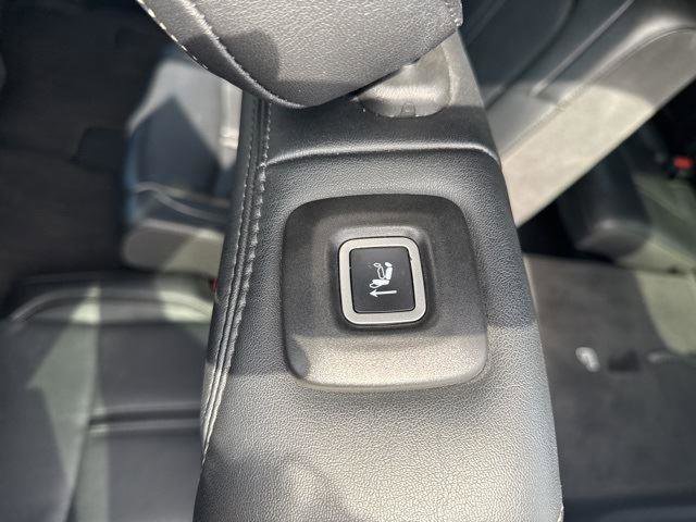 Used 2024 Jeep Wagoneer Series II w/ Flexible Seating Group image 19