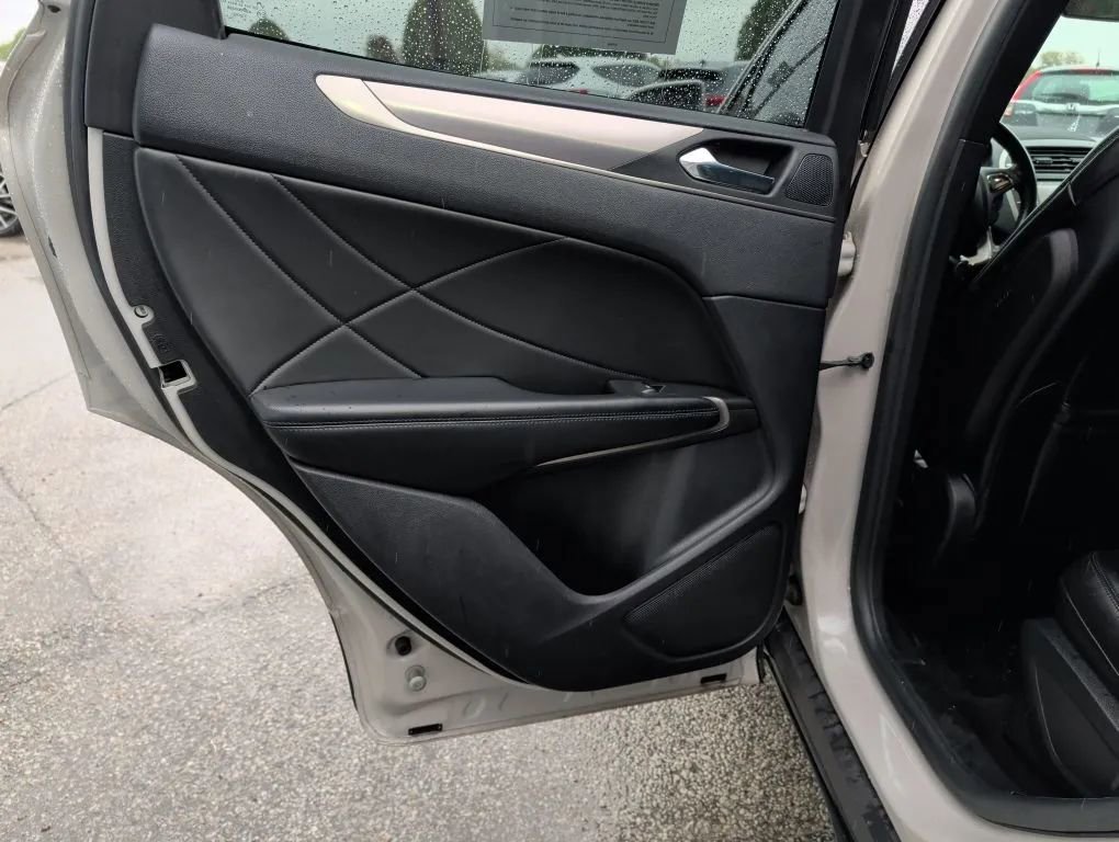 Used 2019 Lincoln MKC Select w/ Select Plus Package image 23