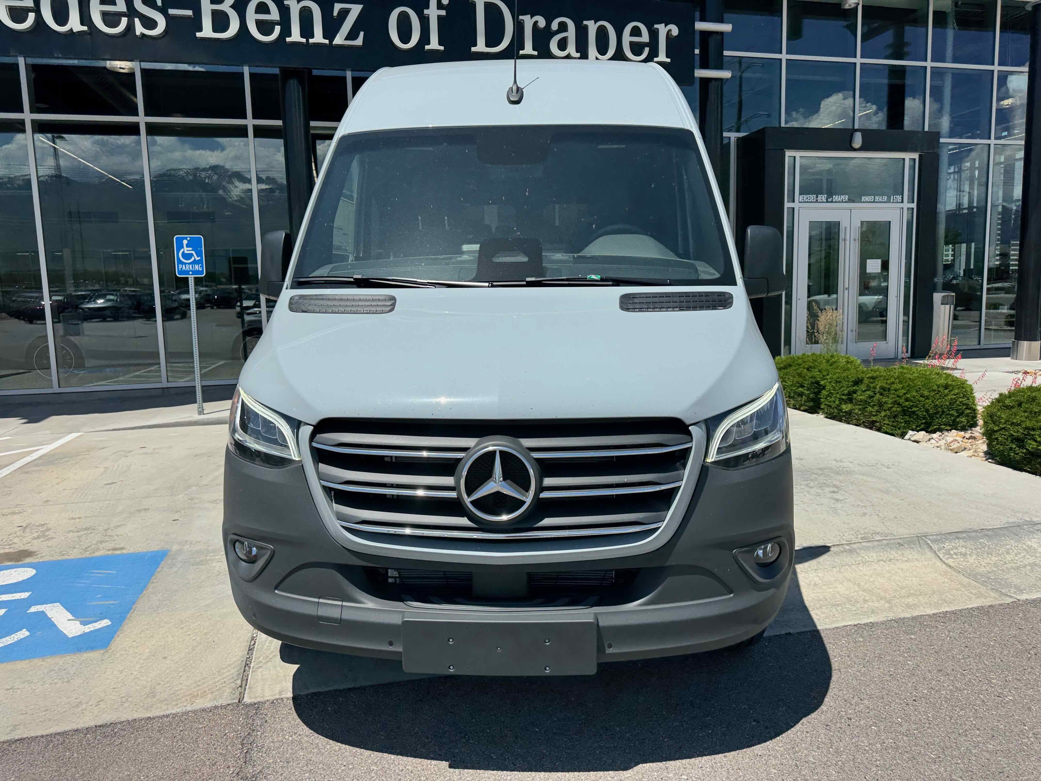 New 2025 Mercedes-Benz Sprinter 2500 image 12