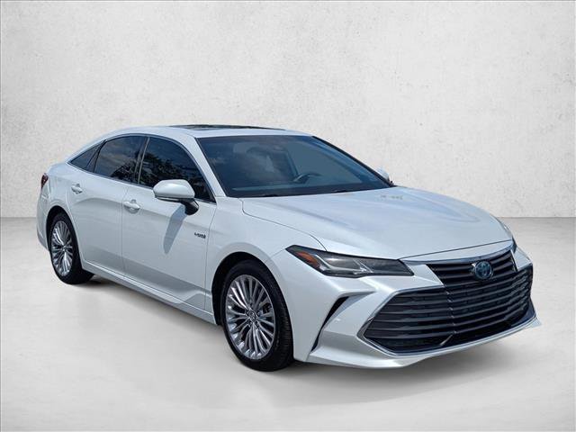 Used 2020 Toyota Avalon Limited FWD video 3