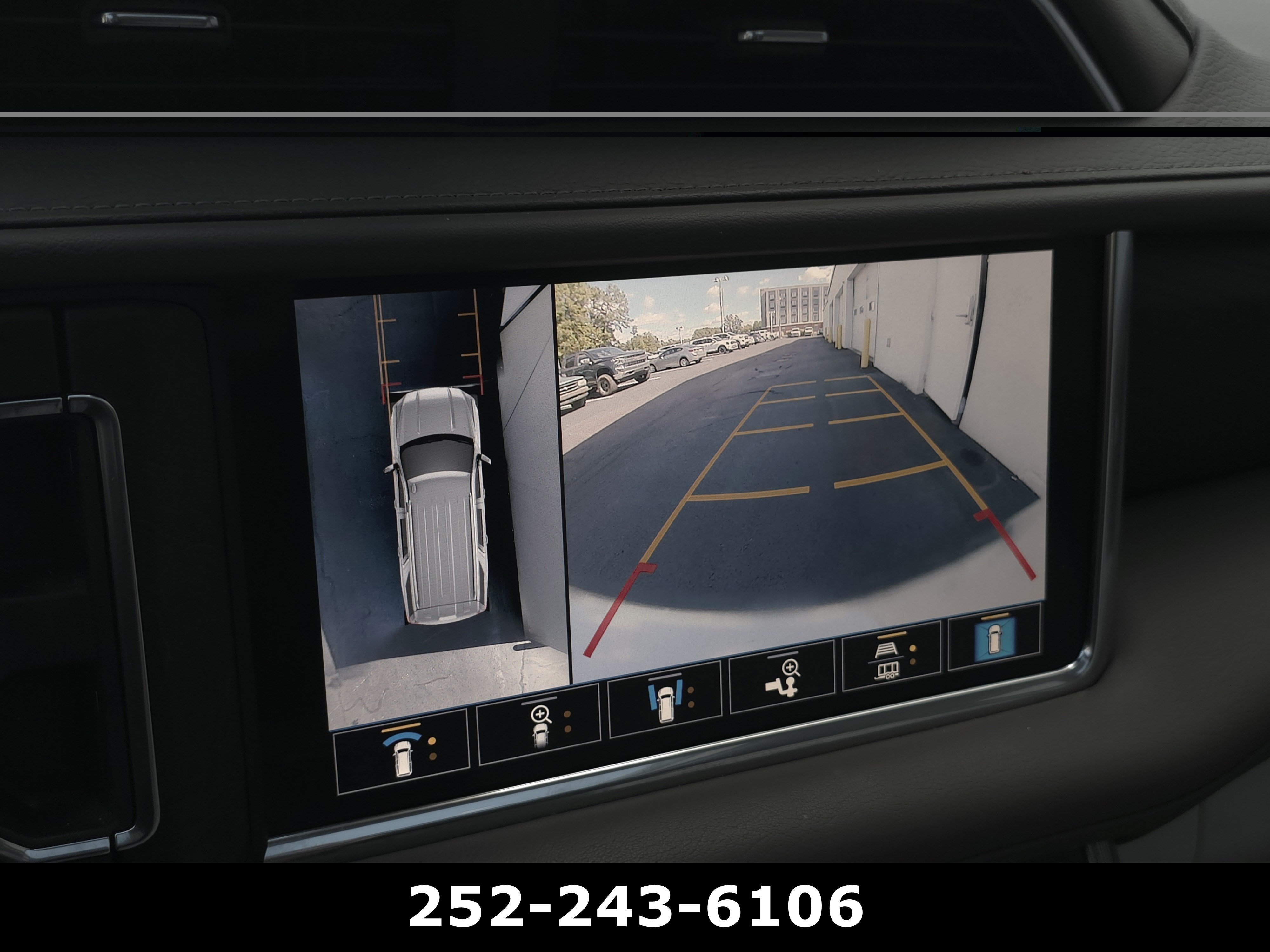 Used 2021 GMC Yukon Denali w/ Denali Premium Package AWD/4WD image 22