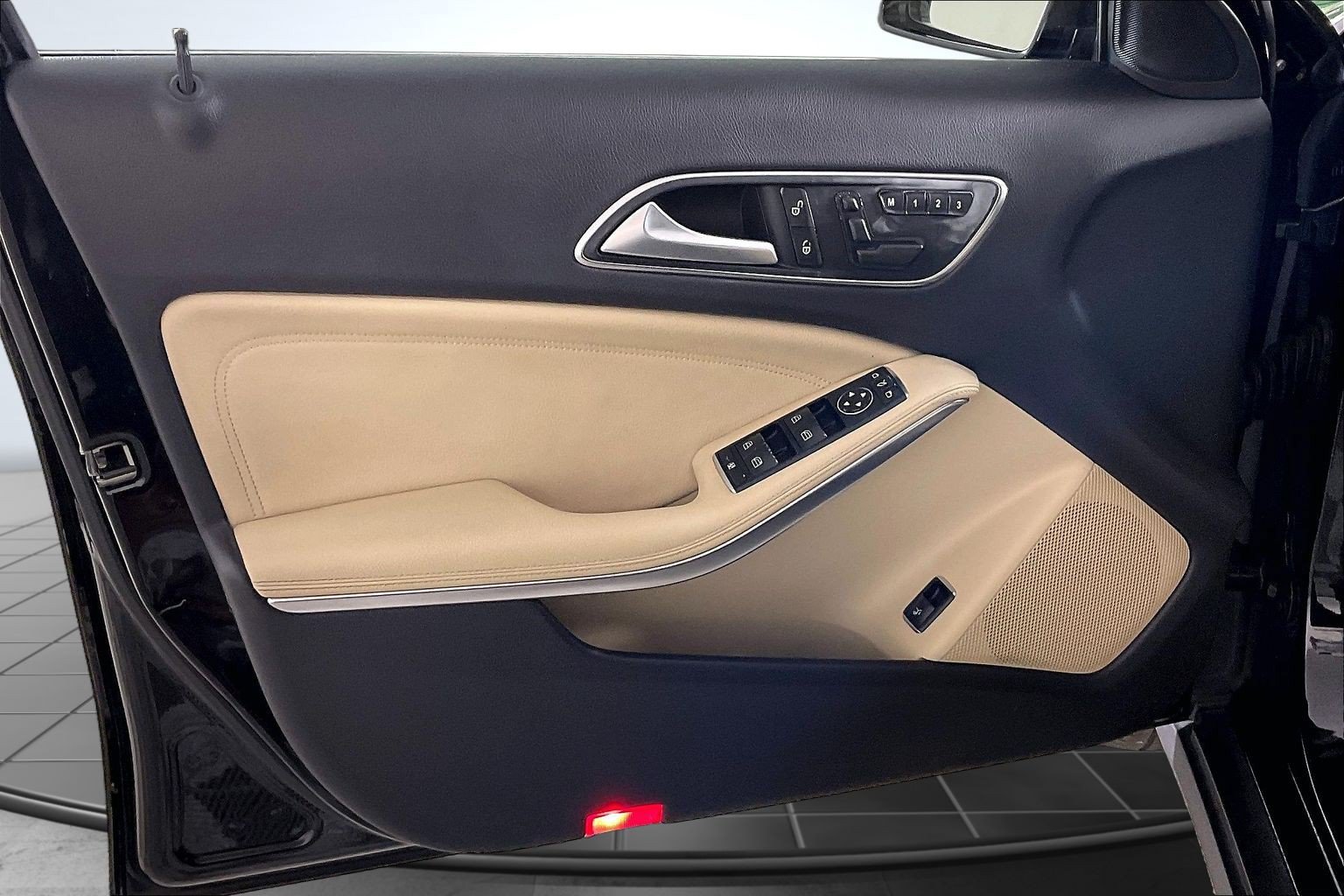 Used 2017 Mercedes-Benz GLA 250 image 23