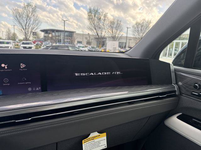 New 2026 Cadillac Escalade IQL Sport 1 w/ LPO, Floor Liner Package AWD/4WD image 22