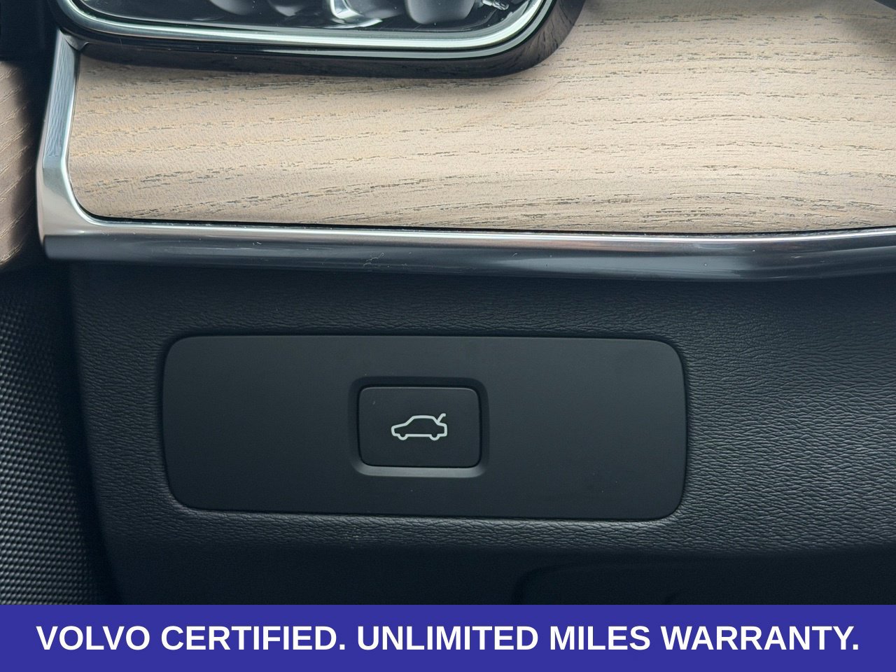 Certified 2026 Volvo XC90 B6 Plus AWD/4WD image 20