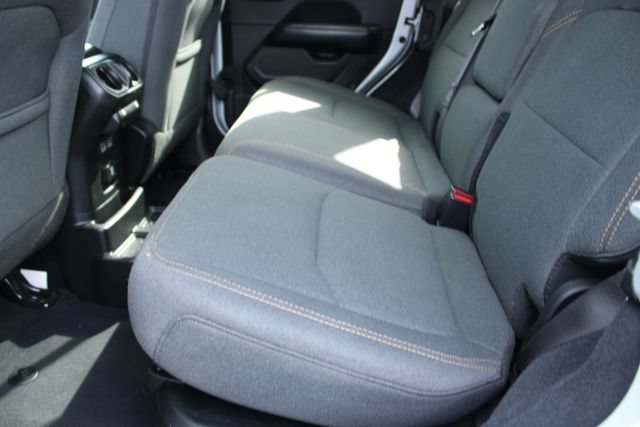 Used 2024 Jeep Wrangler Unlimited Sahara AWD/4WD image 40