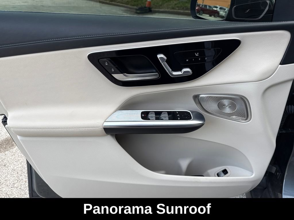 Used 2023 Mercedes-Benz GLC 300 4MATIC image 13