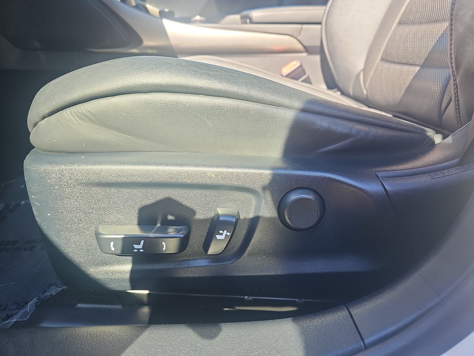 Used 2016 Lexus IS 200t RWD image 13