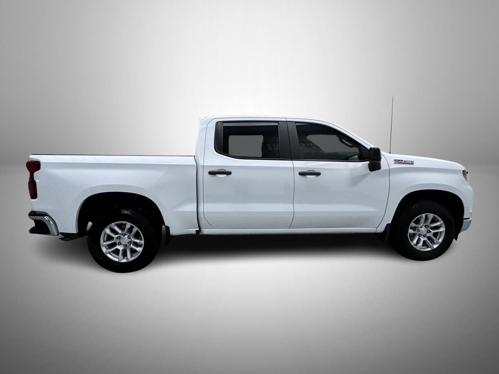 Used 2023 Chevrolet Silverado 1500 W/T w/ WT Value Package AWD/4WD image 4