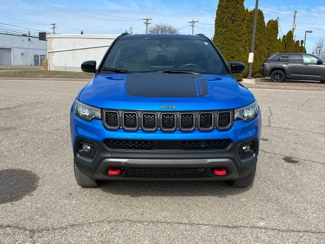 Used 2024 Jeep Compass Trailhawk image 8