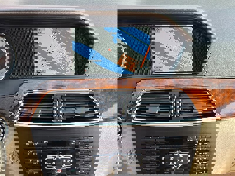 Used 2013 Mercedes-Benz C 300 4MATIC Sedan image 19