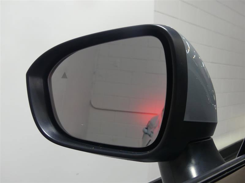 Used 2021 Nissan Rogue SL w/ Premium Package image 13