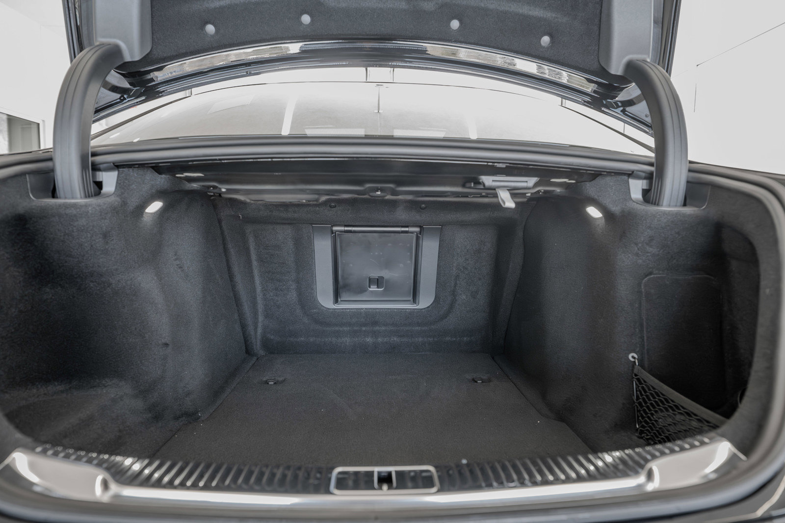 New 2025 Mercedes-Benz S 500 4MATIC image 34