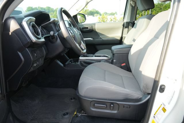 Used 2023 Toyota Tacoma SR5 RWD image 18