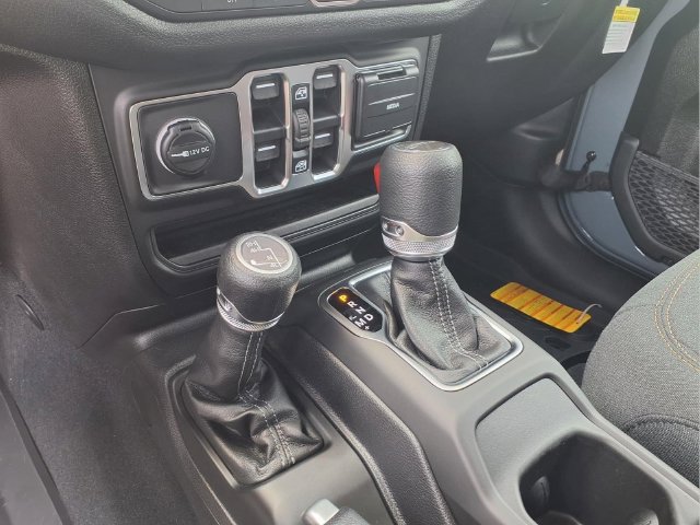 New 2026 Jeep Gladiator Sport AWD/4WD image 19