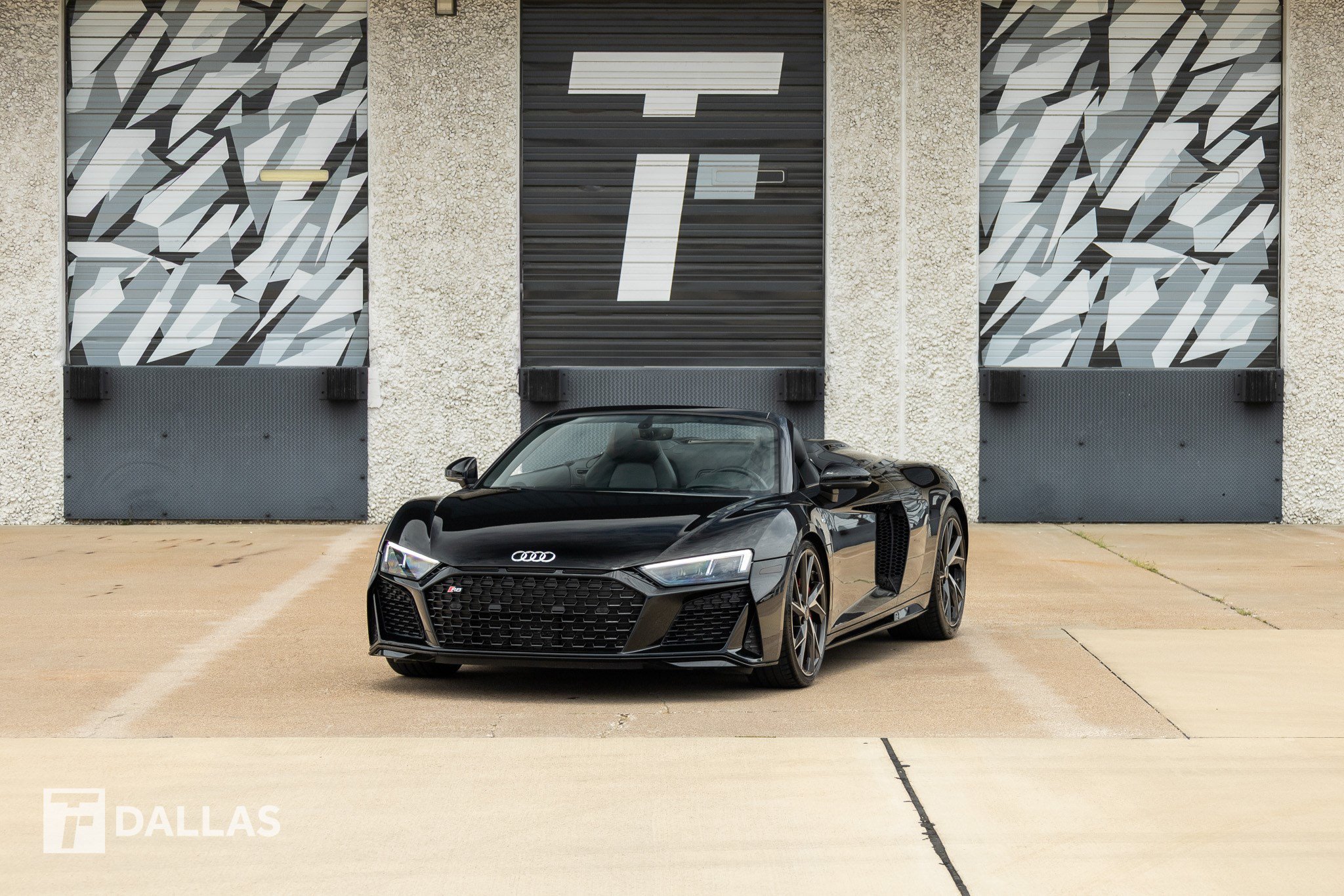 Used 2021 Audi R8 V10 w/ Premium Package RWD image 5