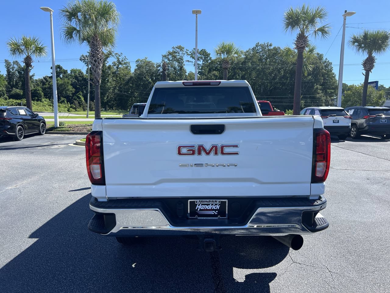 Used 2025 GMC Sierra 2500 Pro AWD/4WD image 9