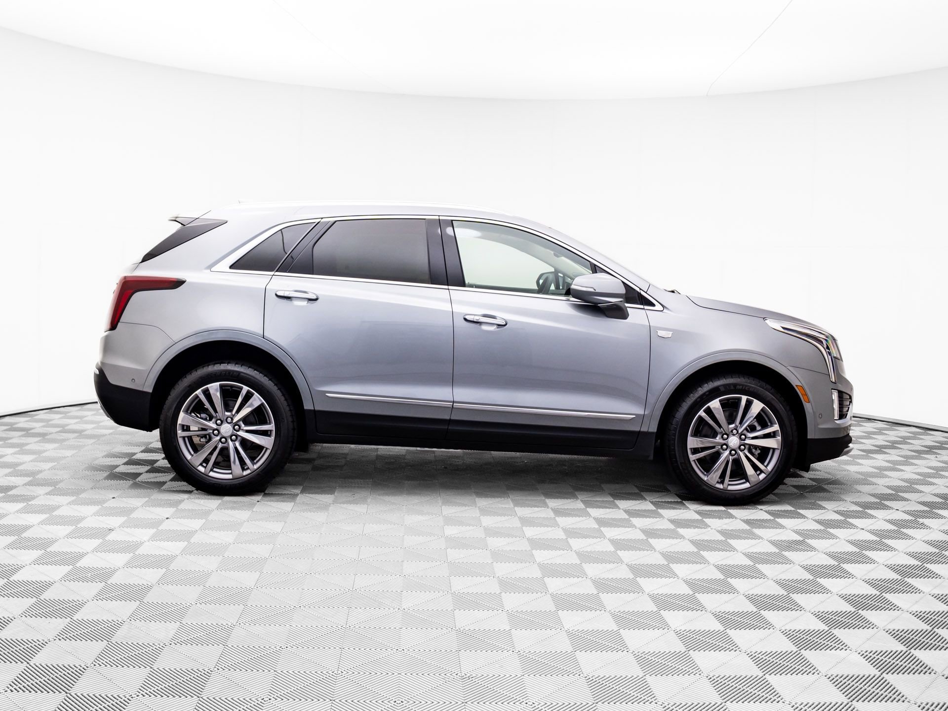 New 2026 Cadillac XT5 Premium Luxury w/ Driver Assist Package image 6