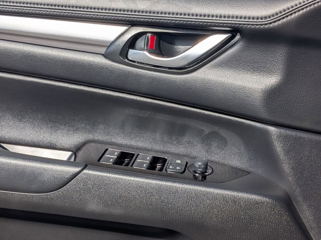 Used 2025 MAZDA CX-5 AWD 2.5 S w/ Select Package image 13