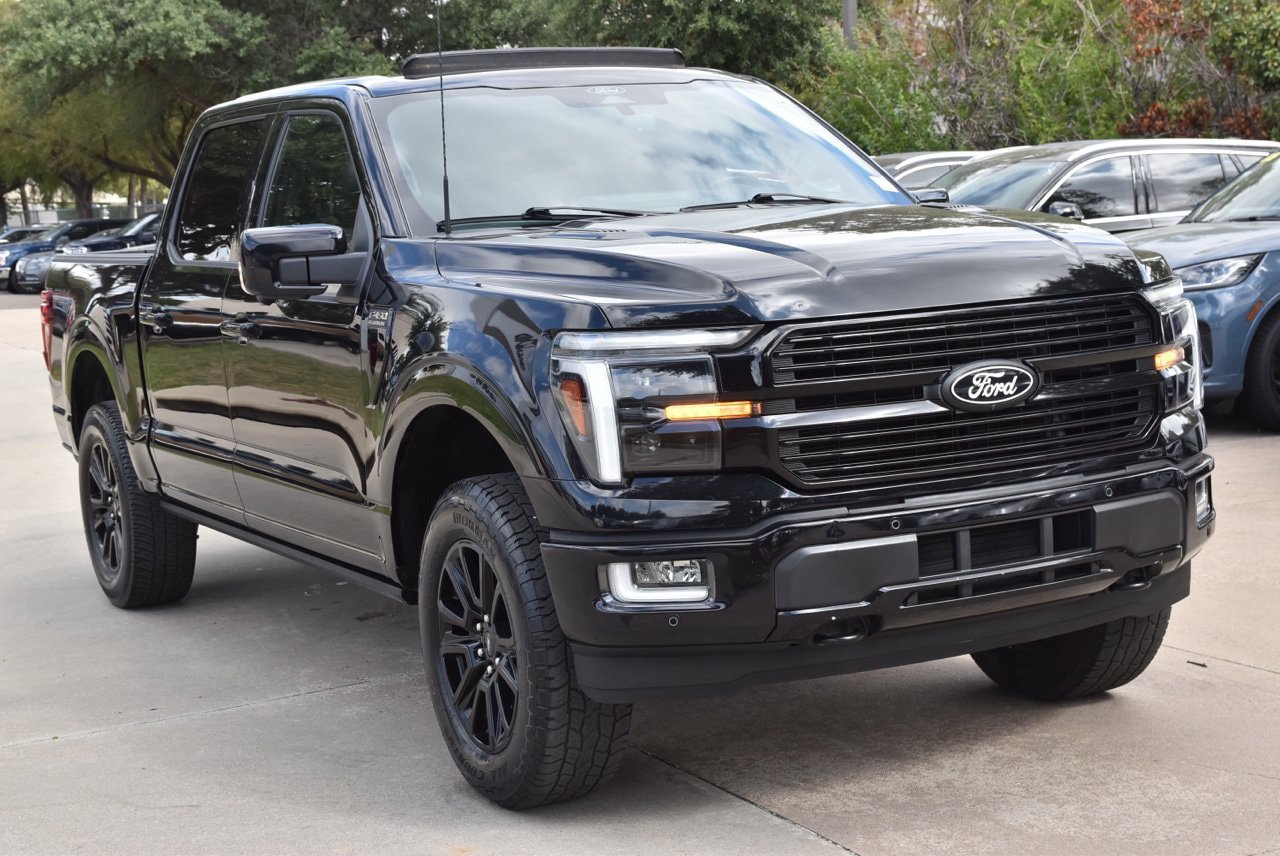 Used 2025 Ford F150 Platinum w/ Equipment Group 702A High AWD/4WD image 4