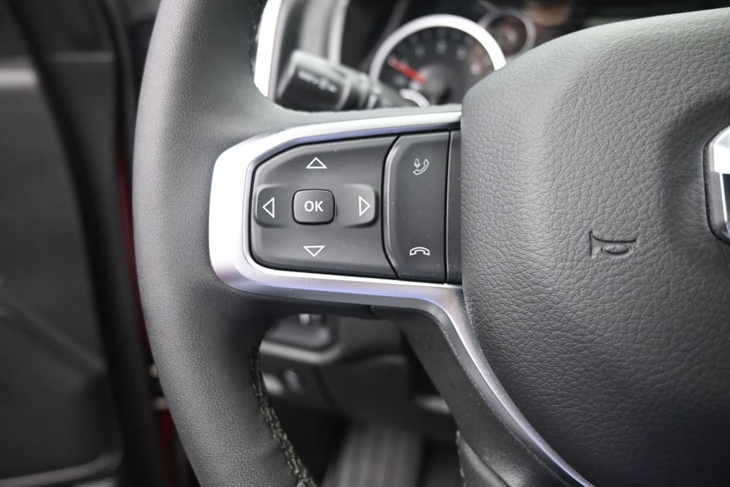 Used 2025 RAM 1500 Big Horn AWD/4WD image 30